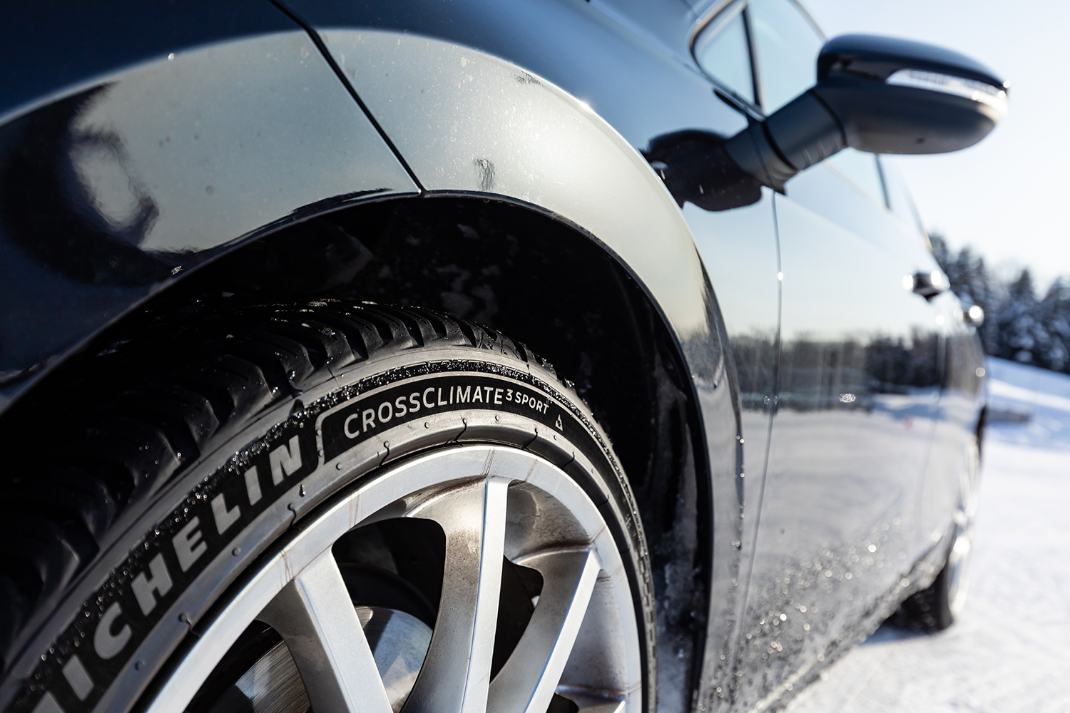 ミシュランなら"氷も走れる夏タイヤ"を造り出してしまうかもしれないと感じさせるクロスクライメート3とクロスクライメート3スポーツ 〜 画像30