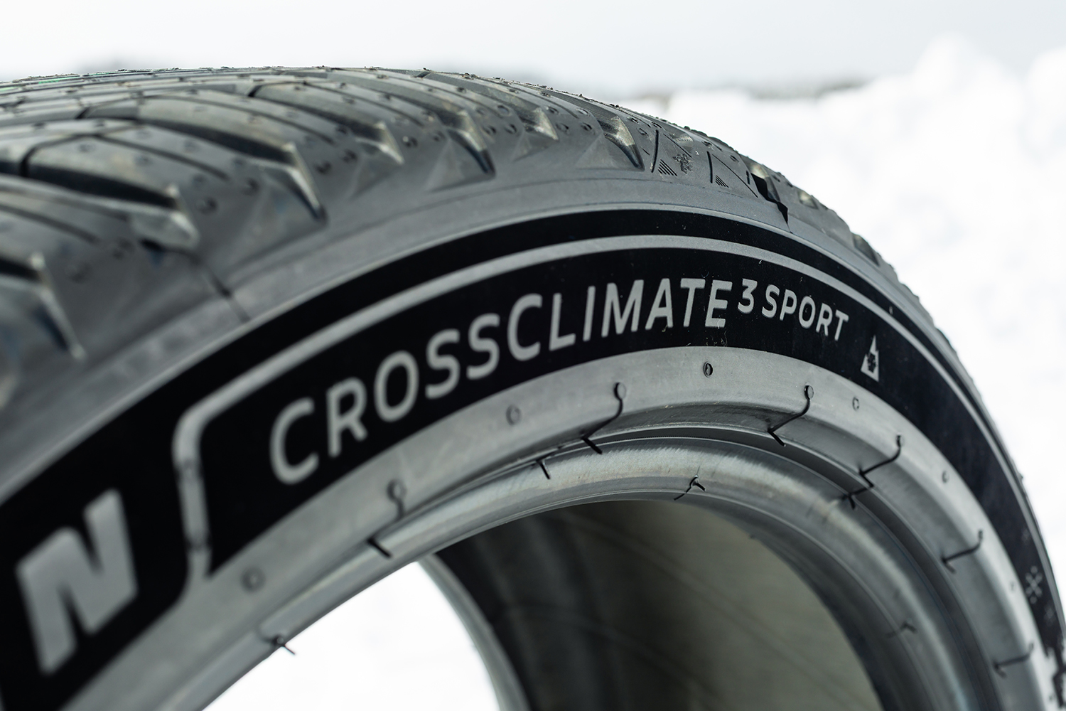 ミシュランなら"氷も走れる夏タイヤ"を造り出してしまうかもしれないと感じさせるクロスクライメート3とクロスクライメート3スポーツ 〜 画像33