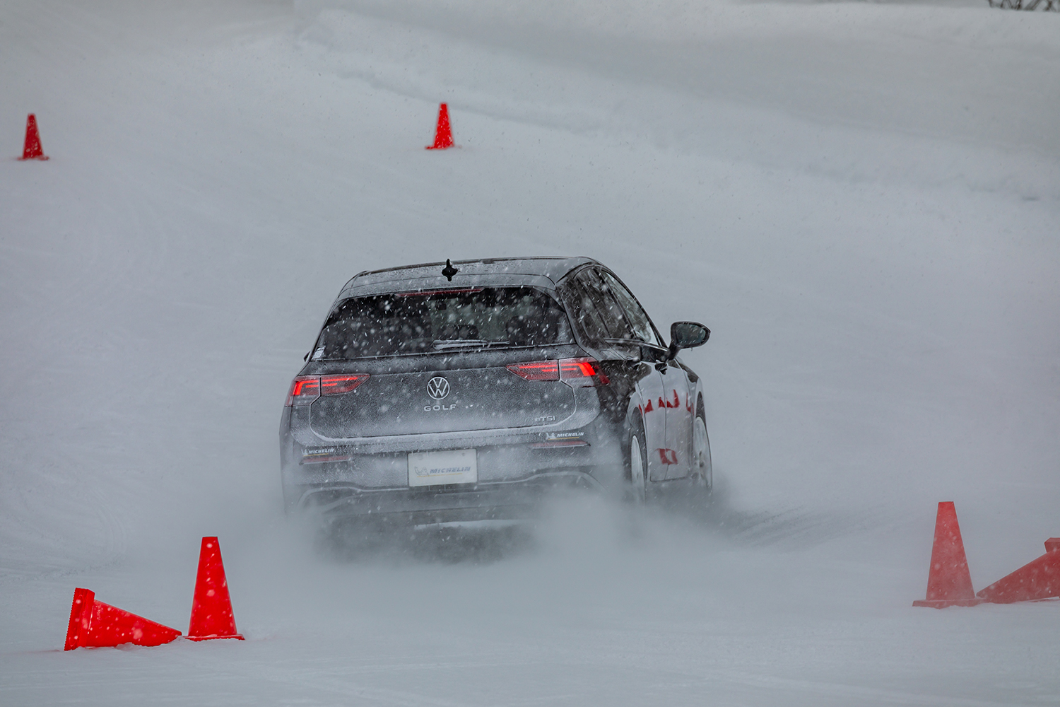 ミシュランなら"氷も走れる夏タイヤ"を造り出してしまうかもしれないと感じさせるクロスクライメート3とクロスクライメート3スポーツ 〜 画像37