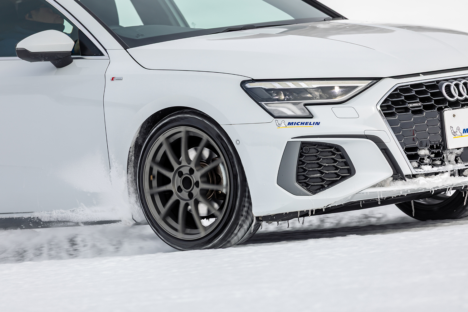 ミシュランなら"氷も走れる夏タイヤ"を造り出してしまうかもしれないと感じさせるクロスクライメート3とクロスクライメート3スポーツ 〜 画像41