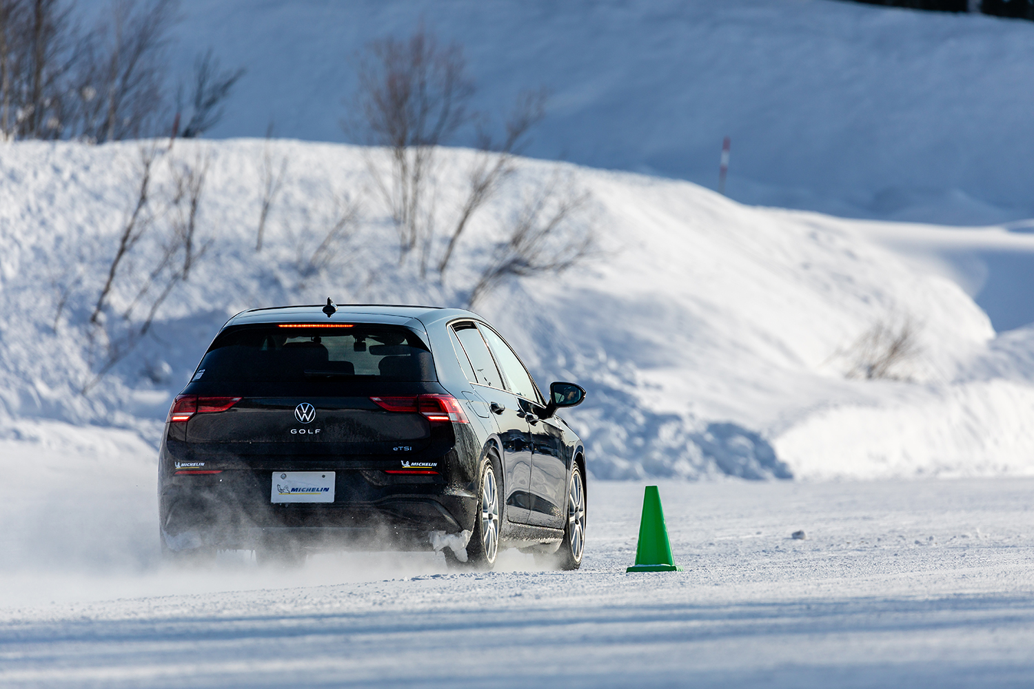 ミシュランなら"氷も走れる夏タイヤ"を造り出してしまうかもしれないと感じさせるクロスクライメート3とクロスクライメート3スポーツ 〜 画像43