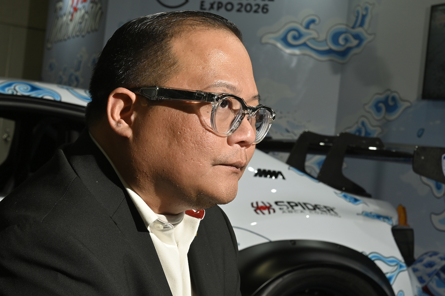 インドネシアのカスタムカーカルチャーの仕掛け人のアンドレ・ムリヤディ氏