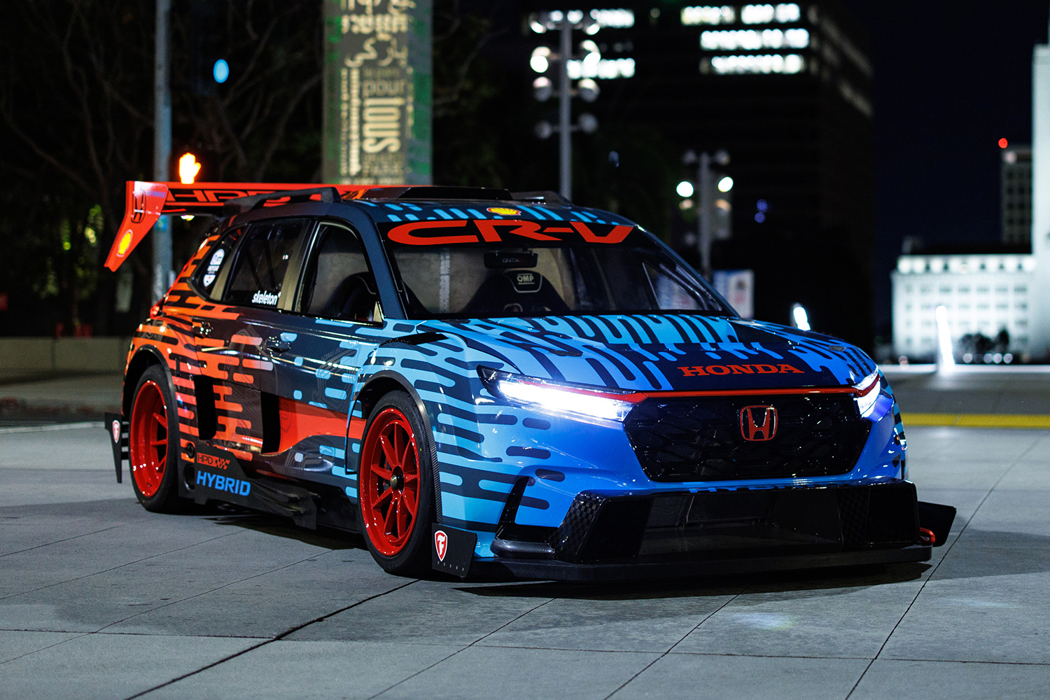 アメリカホンダが手がけた「CR-Vハイブリッドレーサー」はいくらなんでもやりすぎだろ 〜 画像8