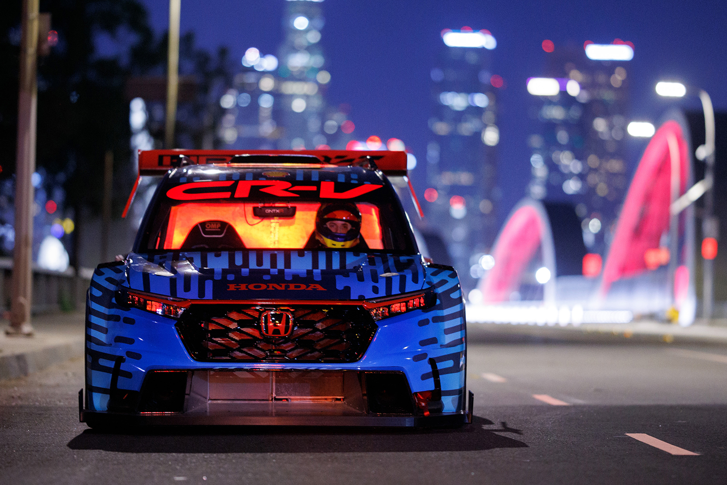 アメリカホンダが手がけた「CR-Vハイブリッドレーサー」はいくらなんでもやりすぎだろ 〜 画像20