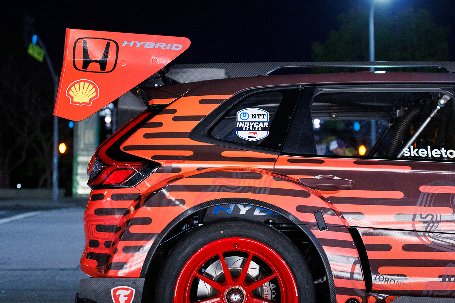 アメリカホンダが手がけた「CR-Vハイブリッドレーサー」はいくらなんでもやりすぎだろ 〜 画像22