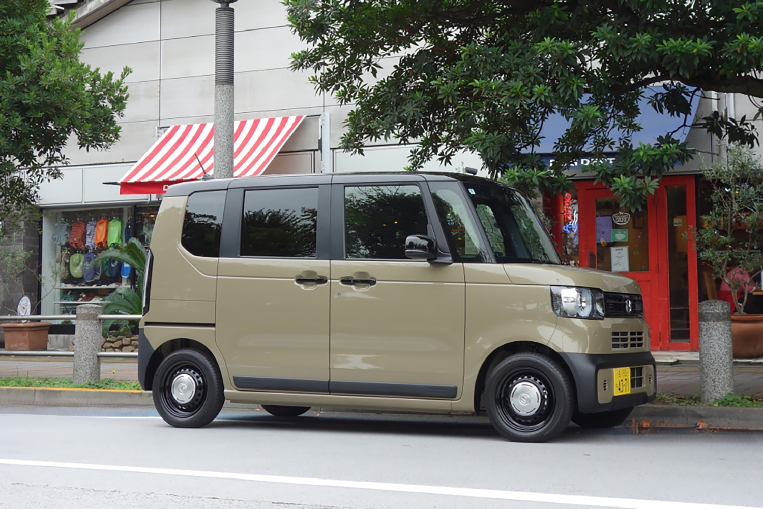 ホンダN-BOX JOYのフロントスタイリング