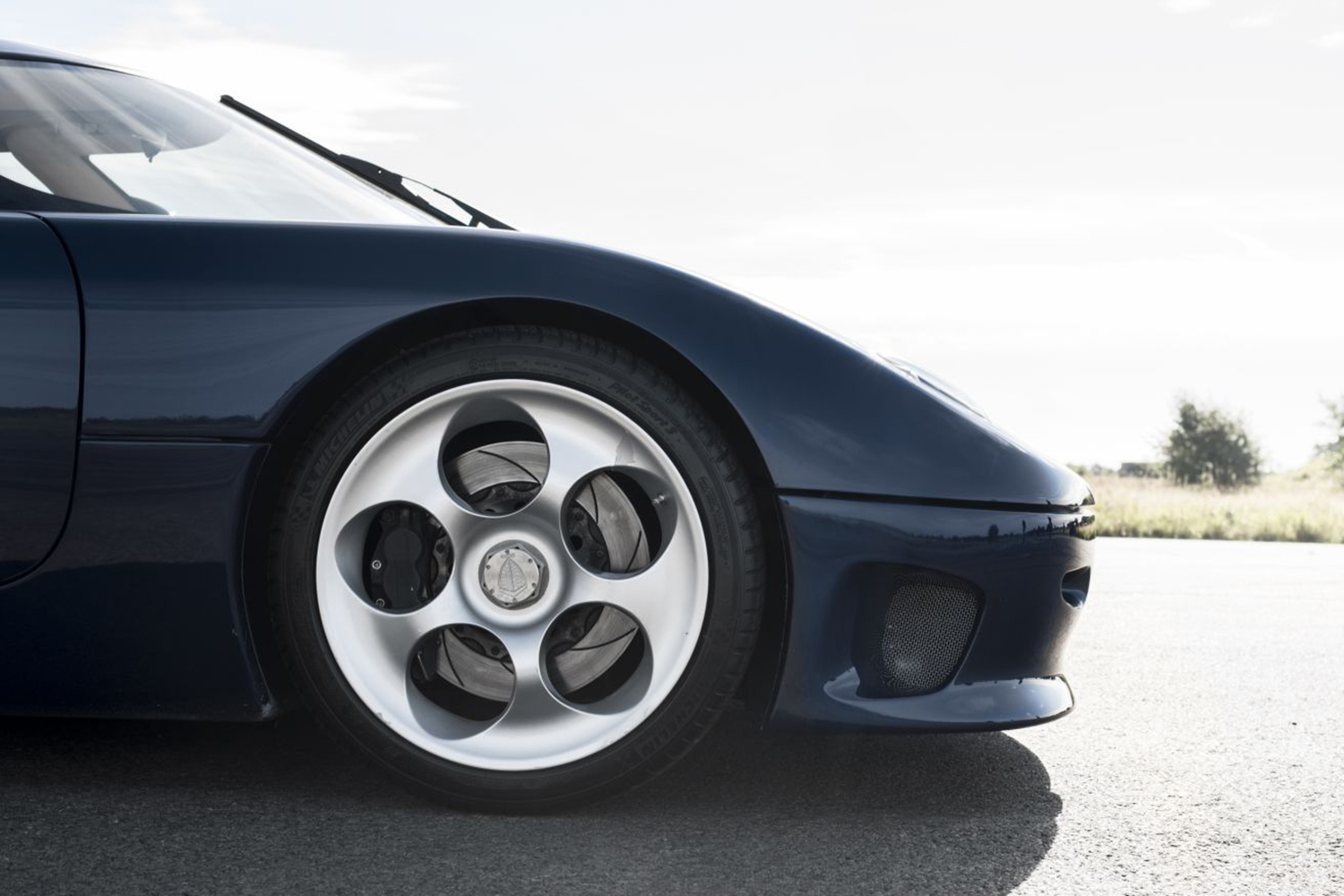 ケーニグセグを世界有数のハイパーカーメーカーへと導いた「CC8S」の偉大すぎる功績 〜 画像13