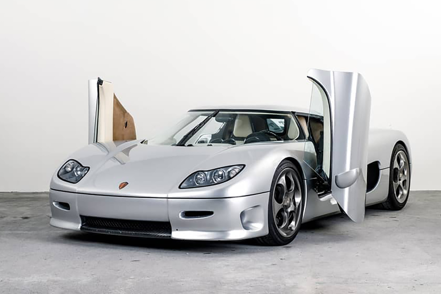 ケーニグセグを世界有数のハイパーカーメーカーへと導いた「CC8S」の偉大すぎる功績 〜 画像15