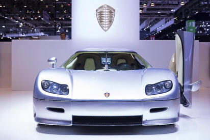 ハイパーカー界にその名を轟かせるケーニグセグ！　快進撃の始まりはたった５台の「CC8S」だった【21世紀スーパーカーFILE #014】