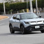 【画像】【試乗】しっとりなAWDと軽快な2WDの選択が悩ましい！　スズキ初のBEV「ｅビターラ」はEVを身近にしてくれる存在だった 〜 画像8