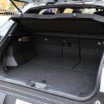 【画像】【試乗】しっとりなAWDと軽快な2WDの選択が悩ましい！　スズキ初のBEV「ｅビターラ」はEVを身近にしてくれる存在だった 〜 画像22