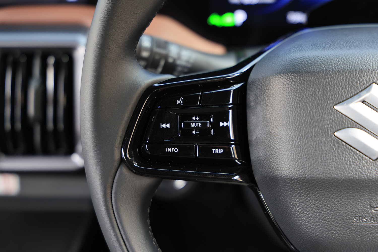 スズキｅビターラは安定性と扱いやすさを優先させたBEVだった 〜 画像47