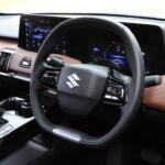 【画像】【試乗】しっとりなAWDと軽快な2WDの選択が悩ましい！　スズキ初のBEV「ｅビターラ」はEVを身近にしてくれる存在だった 〜 画像55