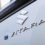 【画像】【試乗】しっとりなAWDと軽快な2WDの選択が悩ましい！　スズキ初のBEV「ｅビターラ」はEVを身近にしてくれる存在だった 〜 画像57