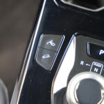 【画像】【試乗】しっとりなAWDと軽快な2WDの選択が悩ましい！　スズキ初のBEV「ｅビターラ」はEVを身近にしてくれる存在だった 〜 画像67