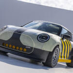 【画像】浅草にめちゃくちゃカッコイイMINIがやってくる！　ストリートカルチャーブランド「デウス」とコラボした「The Skeg」がシビれる!! 〜 画像1