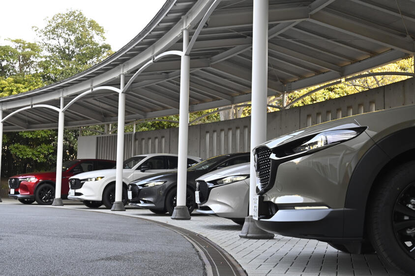 【試乗】新型CX-5にディーゼルなし……で「Ｄの一族」阿鼻叫喚！　それでもディーゼルに乗りたいひとには「CX-60」か「マツダ３」か「現行CX-5」か乗り比べて考えてみた