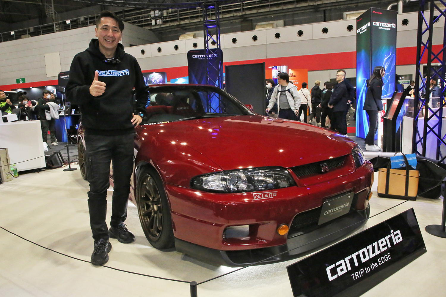 松田次生選手と愛車のR33型GT-R