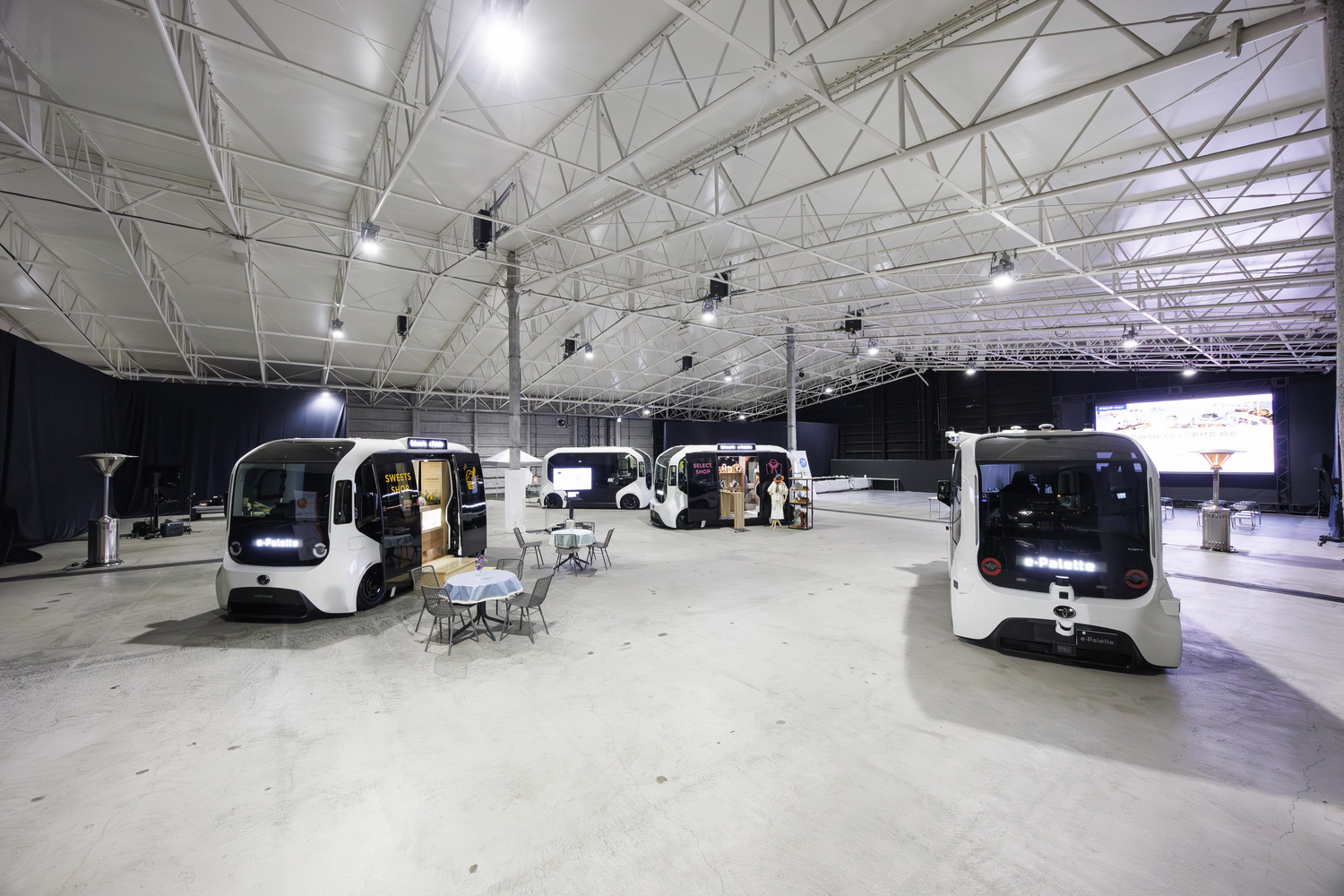 会場内のe-パレット