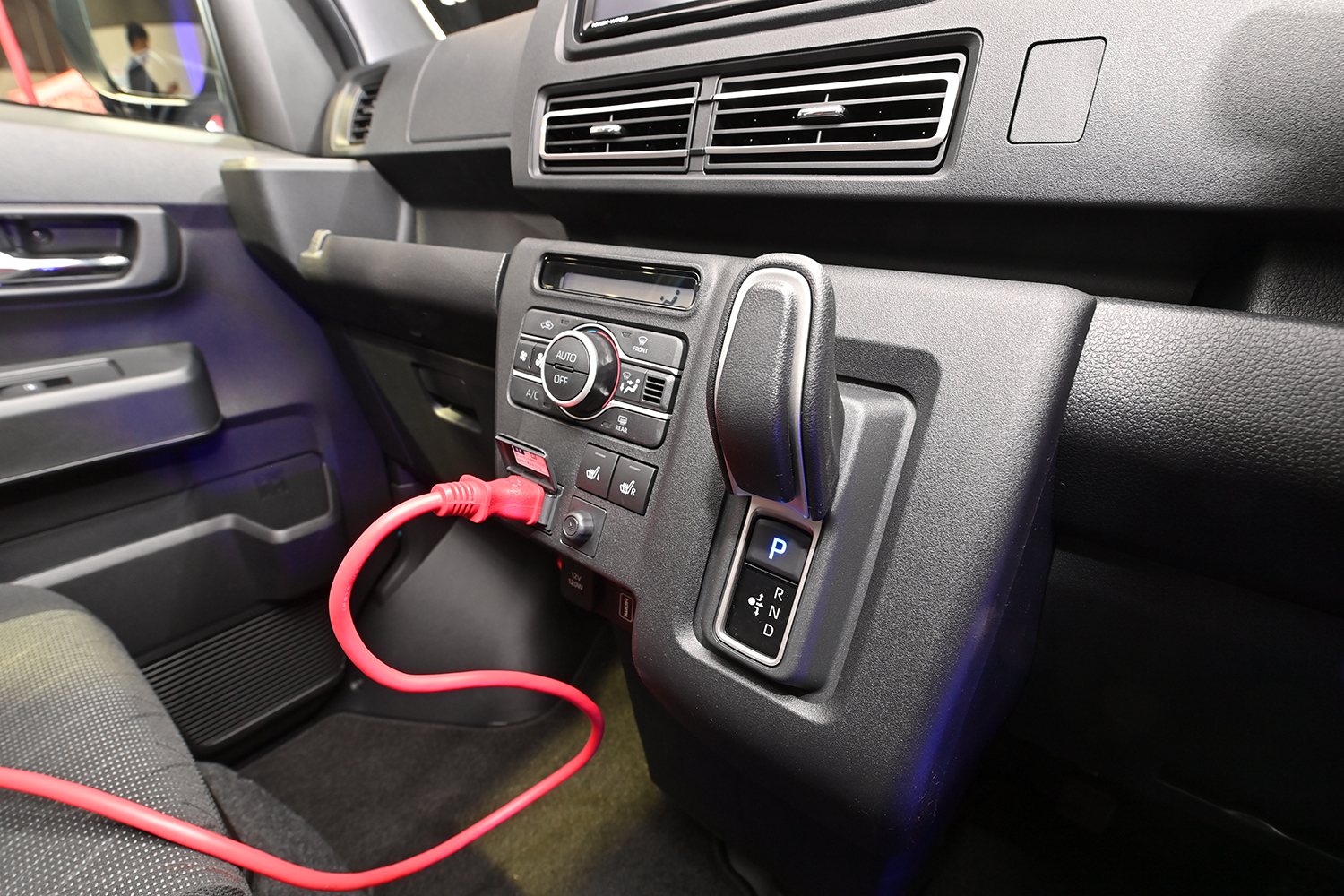 e-ハイゼット カーゴのアクセサリーコンセント 〜 画像6