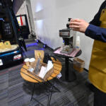 【画像】「荷物満載の坂道でぜんぜん登らない」はもうない！　ダイハツがEV軽商用車「e-ハイゼット」「e-アトレー」を発売開始!! 〜 画像47