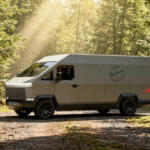 【画像】テスラが新たなクルマを……と思ったらロシアのルッソバルト？　サイバートラック感全開の謎のクルマの正体とは 〜 画像9