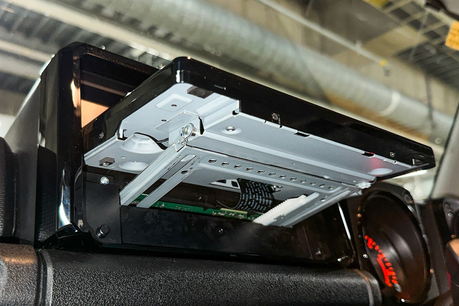 純正・社外カーナビの「ディスクレス化」が進むワケと逃げ道とは