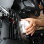 【画像】音楽サブスクとかやってないんだけど……CD全盛時を生きてきたオジがいまクルマで音楽難民に！　再生機器が備わっていないイマドキのクルマでCDを聴く方法とは？ 〜 画像11