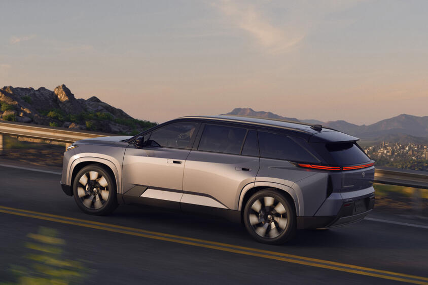 これ日本でも売れるんじゃない？　トヨタの３列シートSUV「ハイランダー」にBEVモデルが登場!!