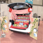 【画像】「デコる」カーライフを大学生が提案！　「近大×OAMデコプロジェクト」の超斬新な中身【大阪オートメッセ2026】 〜 画像2