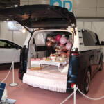 【画像】「デコる」カーライフを大学生が提案！　「近大×OAMデコプロジェクト」の超斬新な中身【大阪オートメッセ2026】 〜 画像3