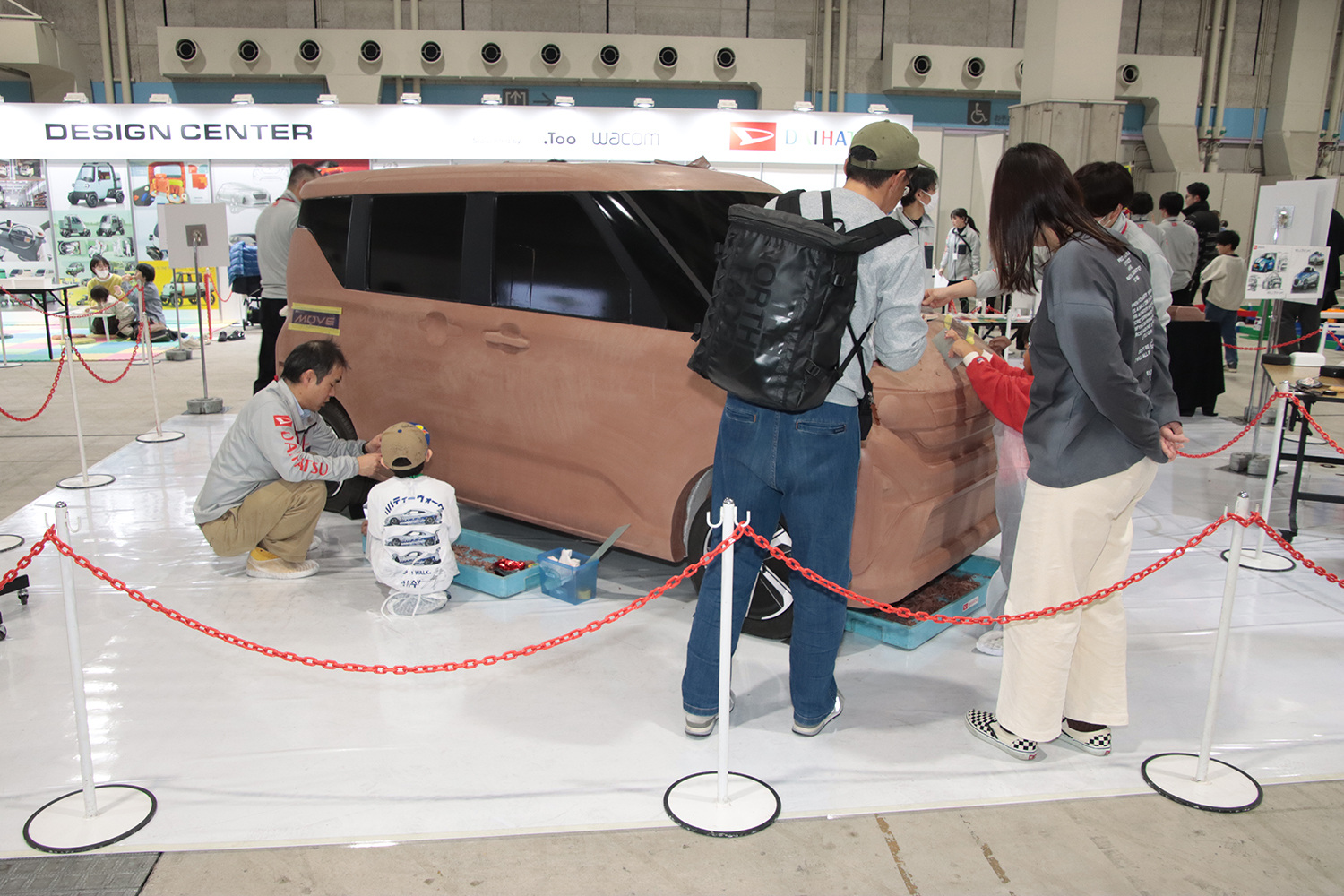 ダイハツブースのようす