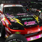 【画像】ドリフトマシンにショップも勢揃いで激アツ！　フォーミュラドリフトジャパンがブースを超えて「ゾーン」を展開【大阪オートメッセ2026】 〜 画像3
