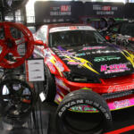【画像】ドリフトマシンにショップも勢揃いで激アツ！　フォーミュラドリフトジャパンがブースを超えて「ゾーン」を展開【大阪オートメッセ2026】 〜 画像4