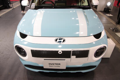 手が届くカスタムが詰まったインスターに市販化熱望！　ヒョンデ流レトロSUVの可能性を見た【大阪オートメッセ2026】