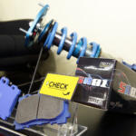 【画像】一見するとナゾ多きブースと思いきや……!? 　NAPACの展示にはカスタマイズを楽しむための知恵が詰まっていた！【大阪オートメッセ2026】 〜 画像8