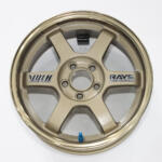 【画像】名作「TE37」の30周年を記念してレーシングホイール20点を一挙展示！　RAYSホイールの進化の歴史と本物の強さを体感せよ【大阪オートメッセ2026】 〜 画像13