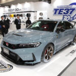 【画像】名作「TE37」の30周年を記念してレーシングホイール20点を一挙展示！　RAYSホイールの進化の歴史と本物の強さを体感せよ【大阪オートメッセ2026】 〜 画像25