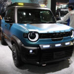 【画像】遊び心も実用性も純正クオリティ！　スズキ純正アクセサリーでクロスビーとスーパーキャリイの完成度が爆上がり【大阪オートメッセ2026】 〜 画像37