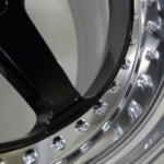 【画像】「ウェッズ」の新展開を見逃したらもったいない！　60年ものあいだ攻め続けてきた名門ホイールブランドは2026年も最新トレンドに切り込んだ【大阪オートメッセ2026】 〜 画像8