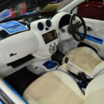 【画像】卒業制作のカスタムカーで大阪オートメッセに挑戦！　これぞ青春な２台が胸熱!!　【大阪オートメッセ2026】 〜 画像5