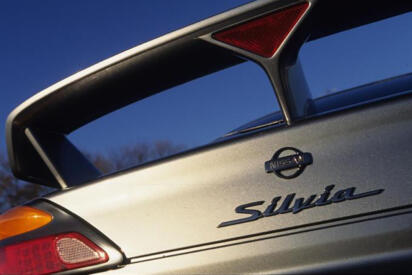 神の名前に不死鳥まで壮大さハンパなし！　クルマの車名には「ギリシア神話」由来の壮大な名前が登場しまくっていた