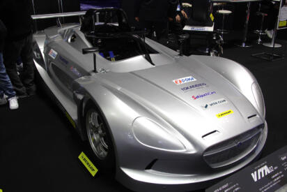 VITAがフルモデルチェンジでパドルシフトになった！　エンジン刷新とトランスミッション変更でVITAレースは今後も続く【大阪オートメッセ2026】