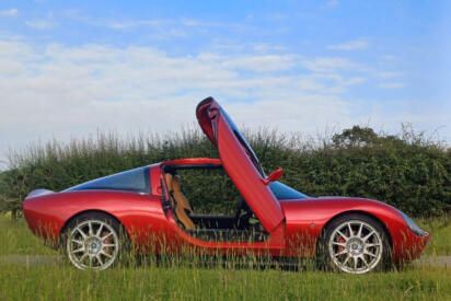 令和生まれなのに余計な装備は一切なしのピュアなクルマ！　新たな英国ライトウエイトスポーツ「ウェルズ・ヴェルティージュ」が「こういうのがいい」感満点!!