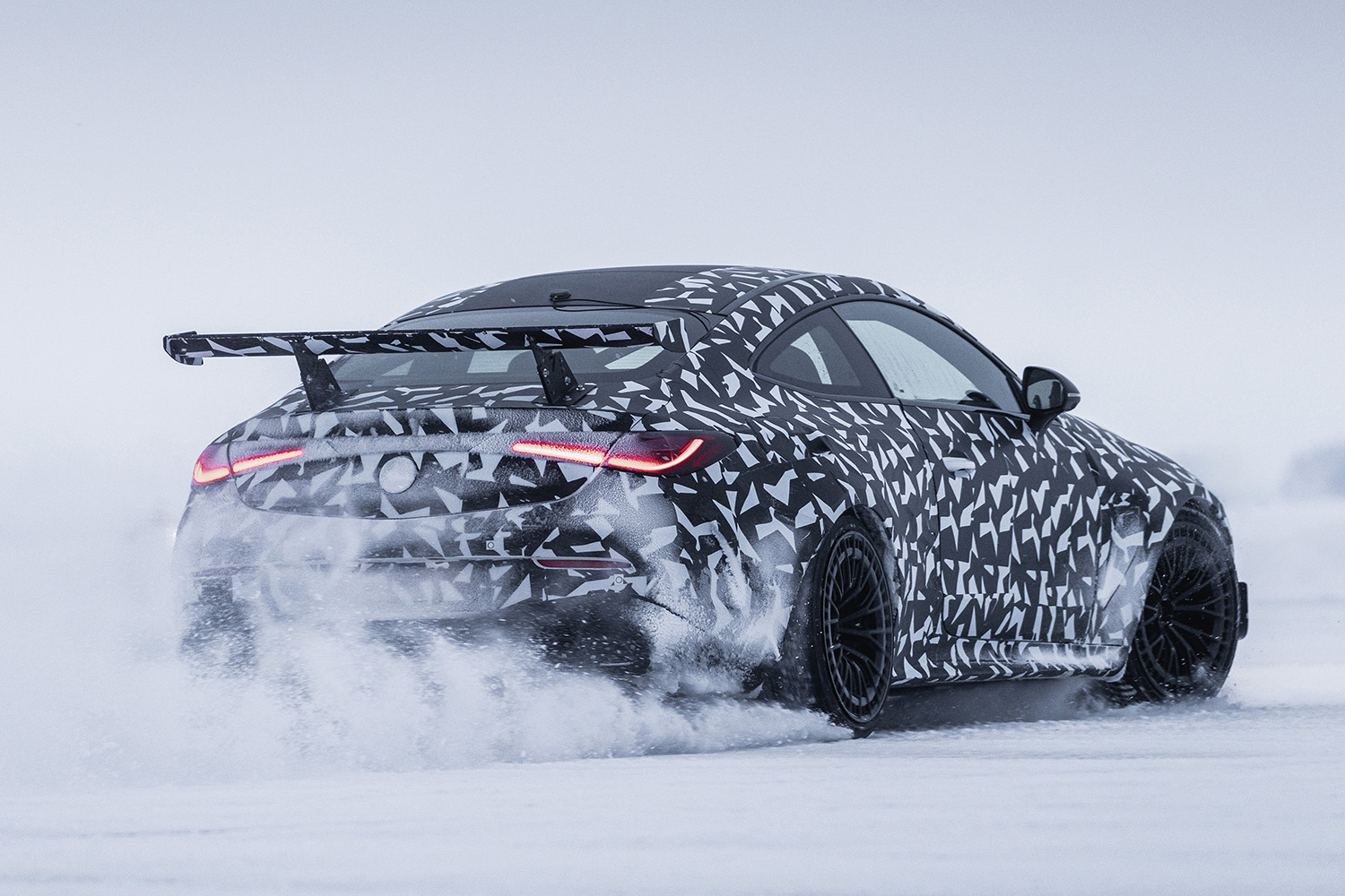 メルセデスがCLEミトスのティーザーを公開