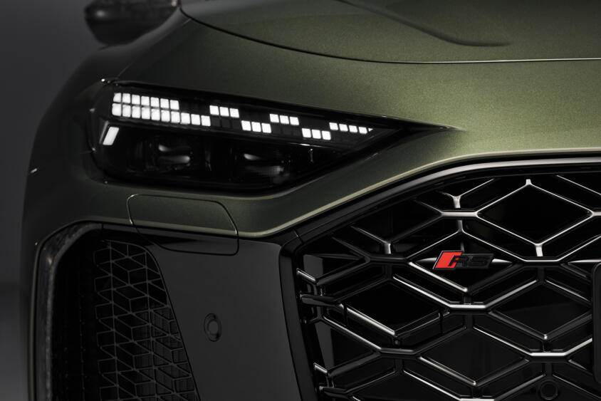 アウディ初のPHEVモデルはなんと「RS」！　電動化をフルに活かしたRS 5がみせる驚異のパフォーマンスとは