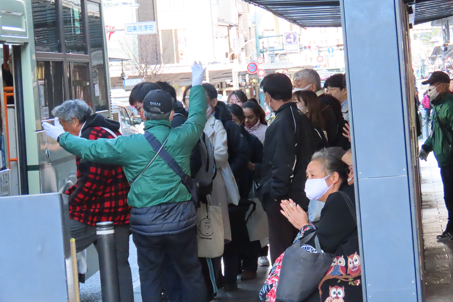 京都市営バスの利用客