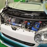 【画像】街道レーサーにボーイズレーサーにガルウイング！　軽をベースに遊び尽くしたやりすぎカスタムに脱帽【大阪オートメッセ2026】 〜 画像15