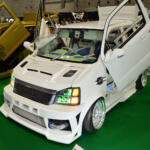 【画像】街道レーサーにボーイズレーサーにガルウイング！　軽をベースに遊び尽くしたやりすぎカスタムに脱帽【大阪オートメッセ2026】 〜 画像19