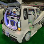 【画像】街道レーサーにボーイズレーサーにガルウイング！　軽をベースに遊び尽くしたやりすぎカスタムに脱帽【大阪オートメッセ2026】 〜 画像21